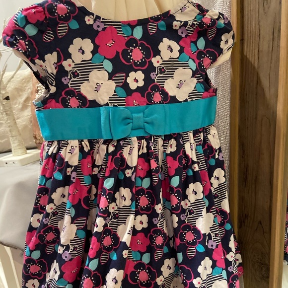 2 spring dresses from Gymboree - Picture 2 of 6